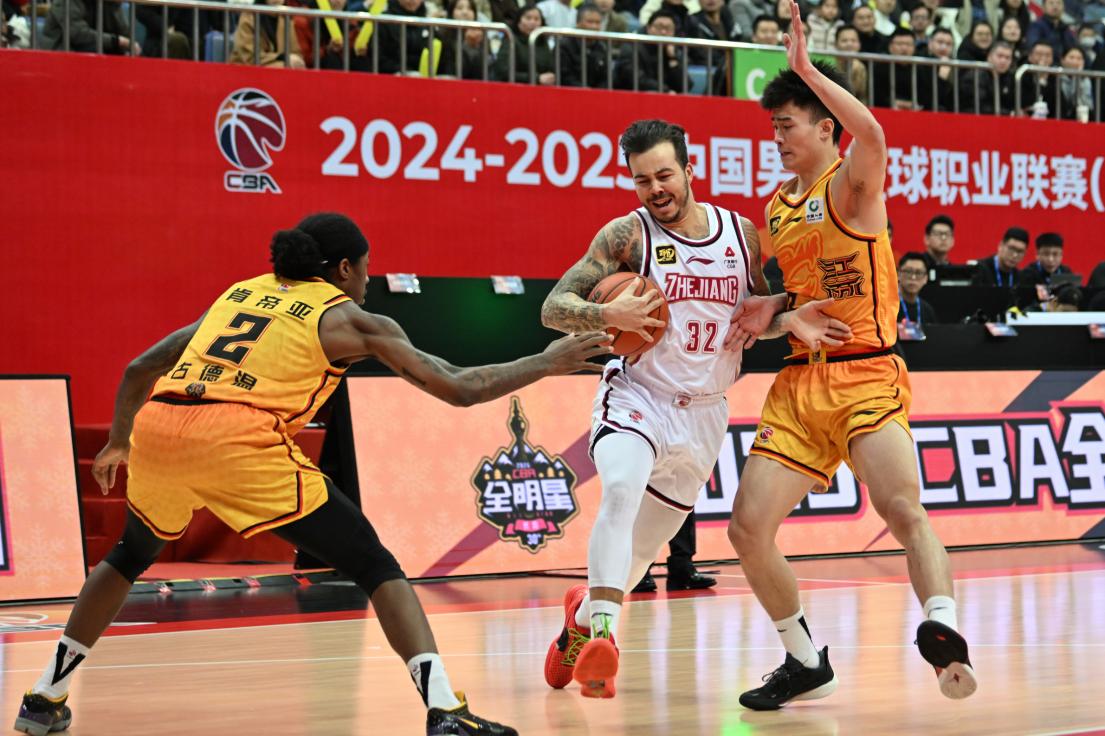 半岛体育官网-包含CBA常规赛今夜再迎强敌，布鲁克林篮网调整名单，主帅态度：质疑声仍在，球队文化再被提及的词条