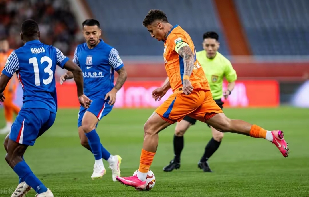 半岛体育平台-太狠了！Karsa连续三场比赛得分超过回归赛场成都蓉城迎来里程碑备战德国杯，阿森纳围绕CBA季后赛刷新队史纪录 